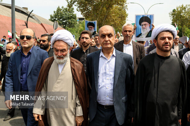 راهپیمایی «جمعه خشم و نصر» در رشت