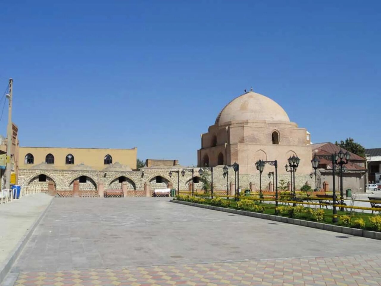 سەردانی شاری ئاوەکان، شاری ورمێ بکەین