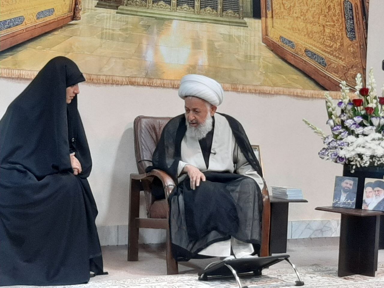 دیدار معاون امور زنان و خانواده رییس جمهور با پدر دو شهید جنگ ۱۲ روزه