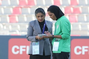 مربی تیم ملی فوتبال بانوان: دختر ایرانی می‌جنگد و موفق می‌شود