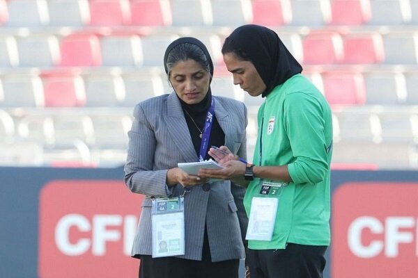 مربی تیم ملی فوتبال بانوان: دختر ایرانی میجنگد و موفق میشود