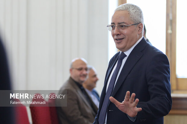 نشست وزیر امور خارجه با سفیران، کارداران و روسای نمایندگی‌های خارجی
