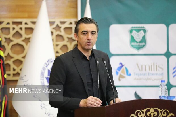 رحمتی: بودجهمان کافی بود، دنبال بازیکن با تجربه برای تقویت تیم هستیم