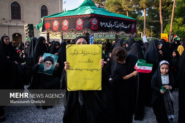 تجدید میثاق بانوان شهرستان شاهرود با ولایت
لشکر زینبیون