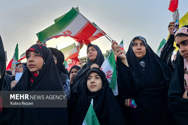 راهپیمایی «اقتدار ملی، غیرت دینی» در مشهد