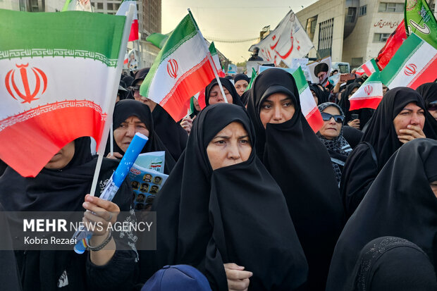 ری در محکومیت نسلکشی مردم غزه تجمع میکند