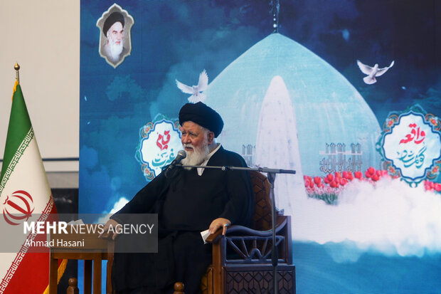 بزرگداشت روز عفاف و حجاب در حرم امام رضا (ع)