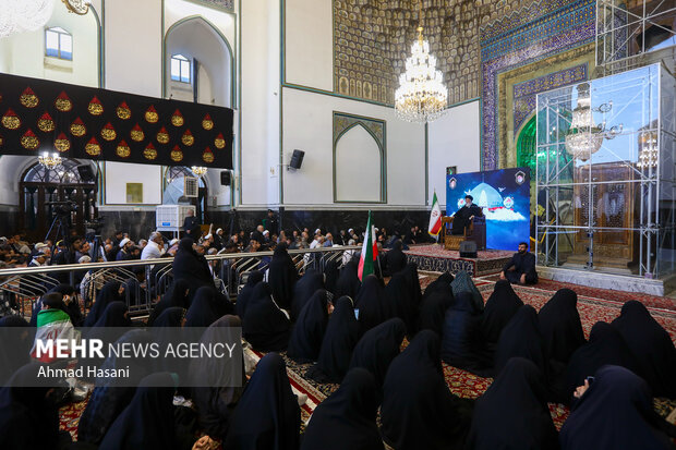 بزرگداشت روز عفاف و حجاب در حرم امام رضا (ع)