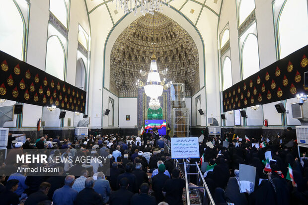 بزرگداشت روز عفاف و حجاب در حرم امام رضا (ع)