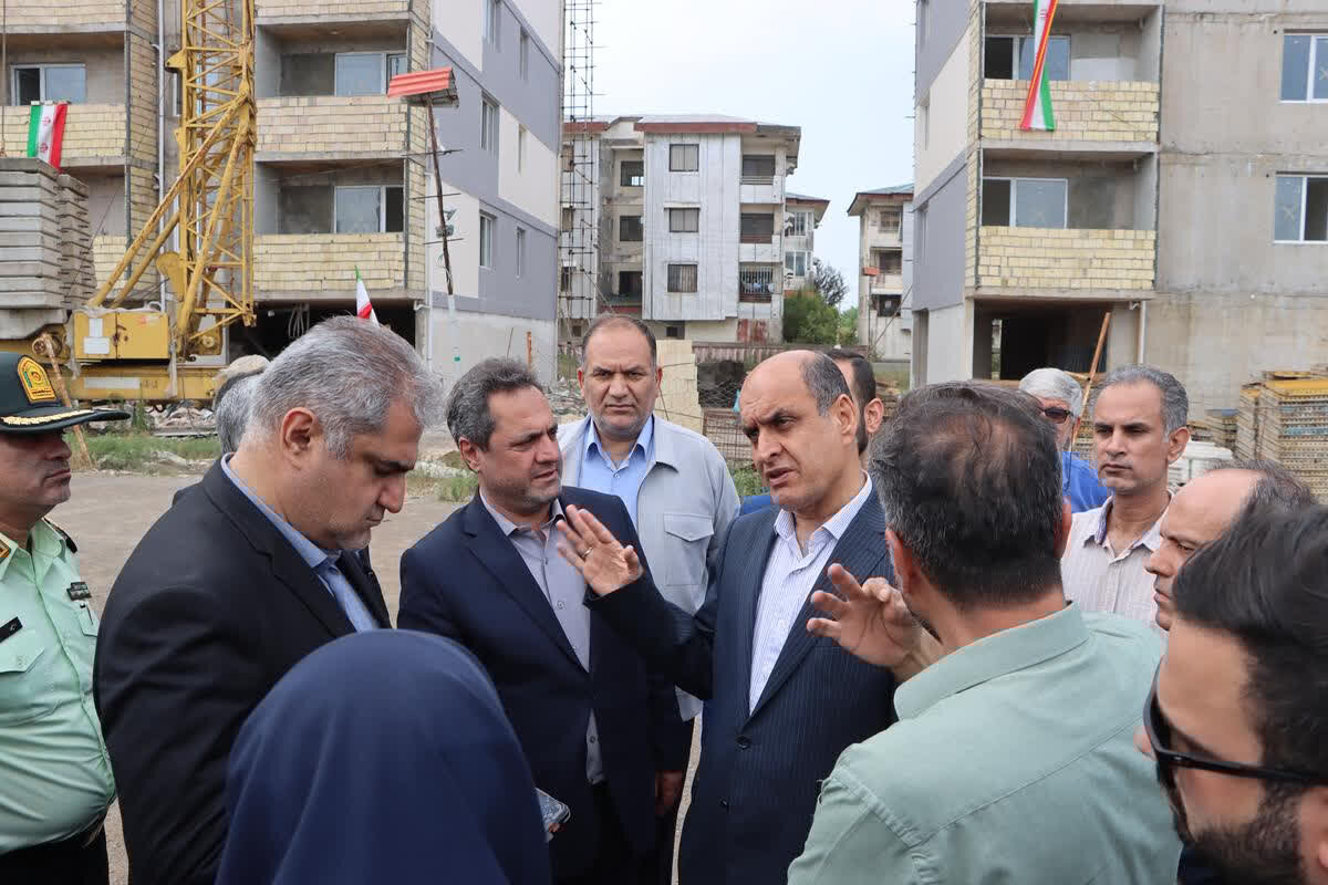 حق شناس: پروژه نهضت ملی مسکن نیازمند رفع فوری موانع زیرساختی است