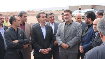 تکمیل پروژه مسکن کارگری و مددجویان یزد سرعت می‌گیرد