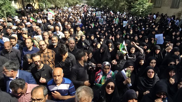 تشييع شهداء العدوان الصهيوني في كاشان