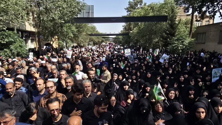 تشييع شهداء العدوان الصهيوني في كاشان