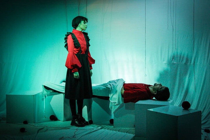 روایتی از تنهایی و رنج؛ کارگردان جوانی که روی پای خودش ایستاد!