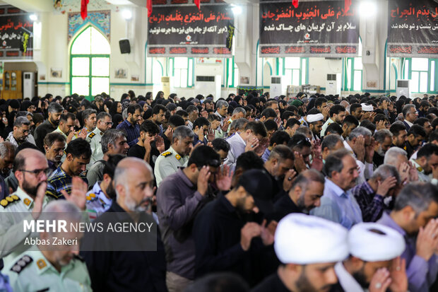 تشییع وتدفین پیکر شهید مدافع امنیت «عباس بیرقی فرد» در بندرعباس