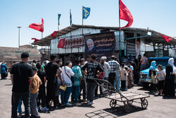 توزیع ۱۰۰ تن کالا در بین اتباع افغانستانی توسط ستاد اجرایی فرمان امام