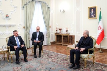 Pezeşkiyan: Ortak düşmana karşı birlik olmalıyız