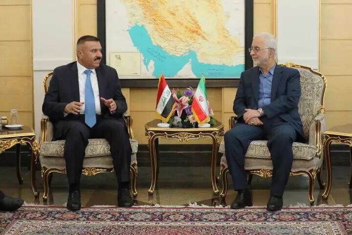 قدردانی مومنی از مواضع دولت عراق در قبال حمله رژیم صهیونیستی به ایران