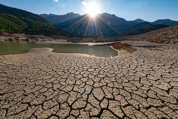 خشکسالی دامن‌گیر تهران شد؛ کاهش حداکثری فشار یا قطعی آب؟