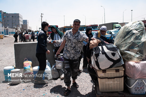 خروج ۸۴۴ هزار مهاجر غیرمجاز از مرزدوغارون خروج ۸۴۴ هزار مهاجر غیرمجاز از مرزدوغارون