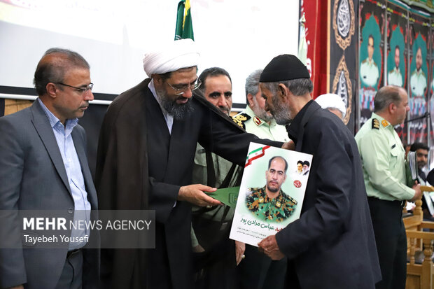 گرامیداشت شهدای اقتدار و امنیت فراجا در همدان