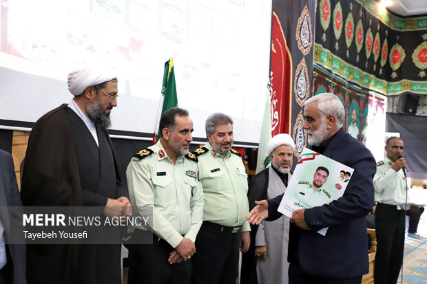 گرامیداشت شهدای اقتدار و امنیت فراجا در همدان