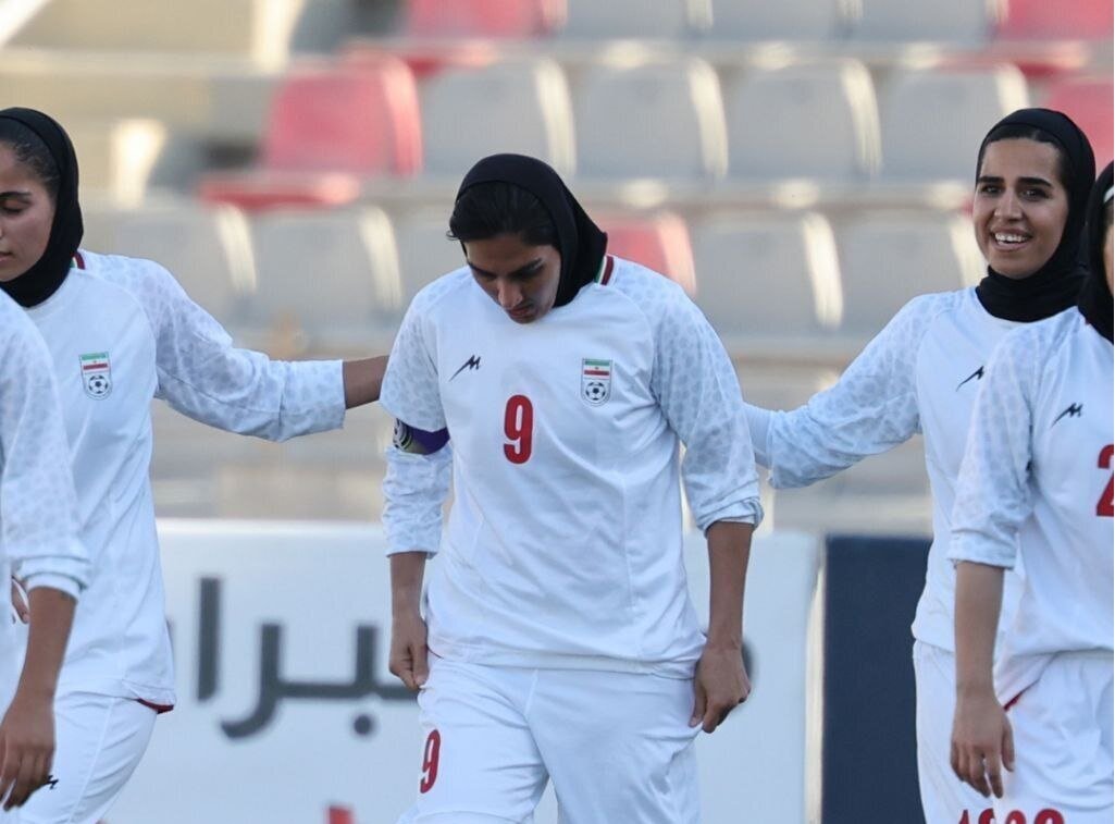 تيم،بازي،ملي،بوتان،قنبري،بانوان،فوتبال،ايران،كاپيتان