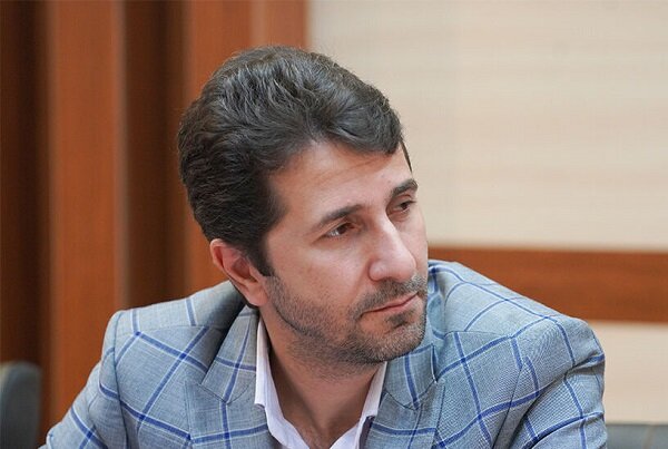 میز مطالعه چهره‌های فرهنگی خراسان شمالی؛ آیا کتاب‌خوانی جدی است؟