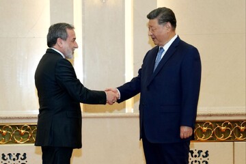 دیدار و گفتگوی کوتاه عراقچی با رئیس جمهور چین