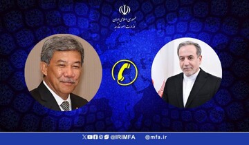 محادثة هاتفية بين وزيري خارجية الجمهورية الإسلامية الإيرانية وماليزيا
