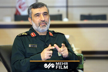 قائد الثورة أكد إعطاء الأولوية لدقة الصواريخ بدلا من مداها..لماذا لم تتبع إيران تطوير المقاتلات؟!