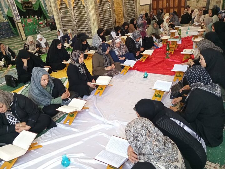 محفل اُنس با قرآن در سنندج؛ نوری برای شهدای ولایت و رزمندگان اسلام