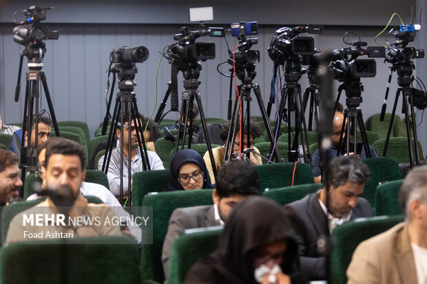 Presser of Iranian government spokeswoman
