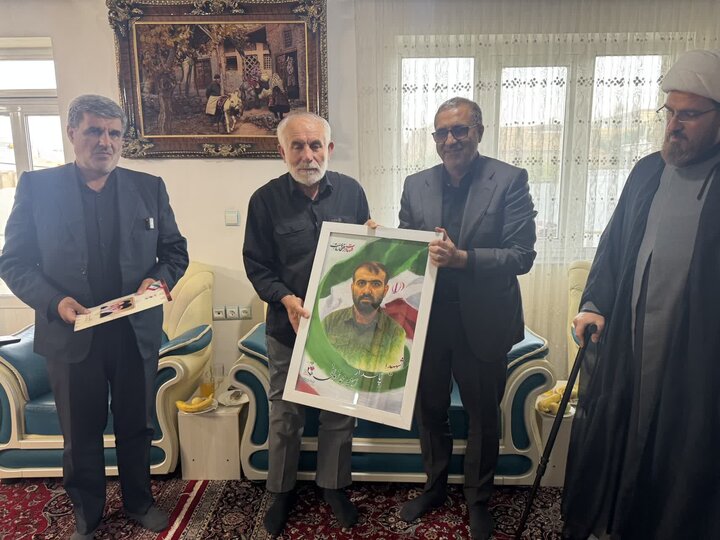 شورای شهر مریانج شهرک مهتاب را به نام شهید «امیر محمد زمانی» تغییر داد