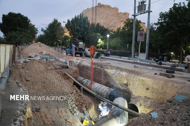 خط انتقال آب غرب اصفهان اصلاح شد