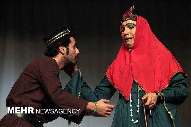 سقوط از سیاهبازی تا شوخیهای کلیشهای اینستاگرامی