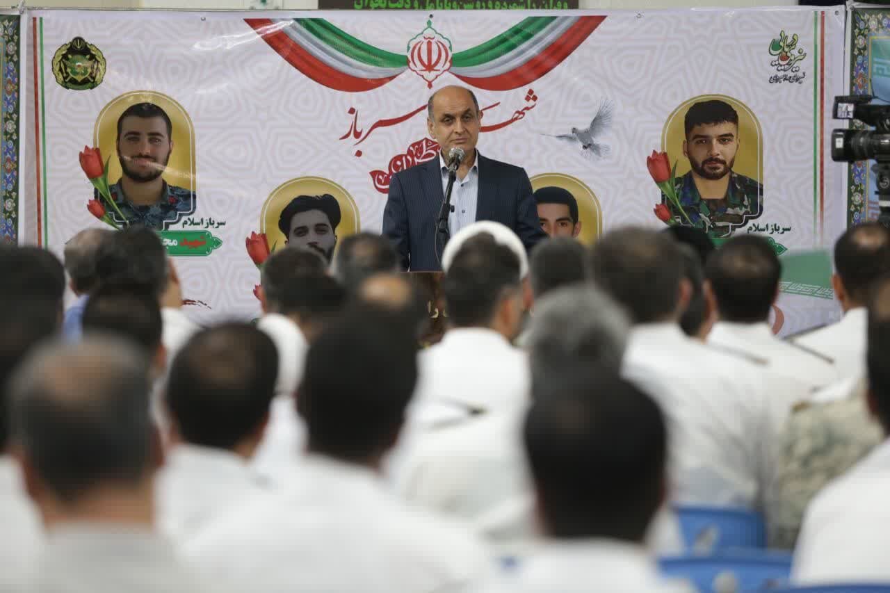 حقشناس: تهدید دشمن فرصتی برای بازآفرینی وحدت ملی شد حقشناس: تهدید دشمن فرصتی برای بازآفرینی وحدت ملی شد