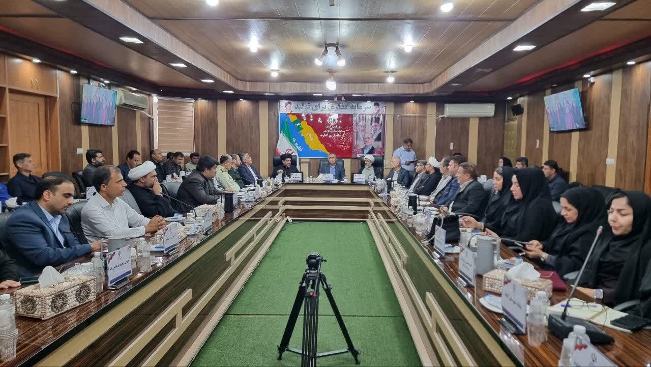 فرماندار گناوه: از سرمایه گذاران بخش خصوصی استقبال میکنیم