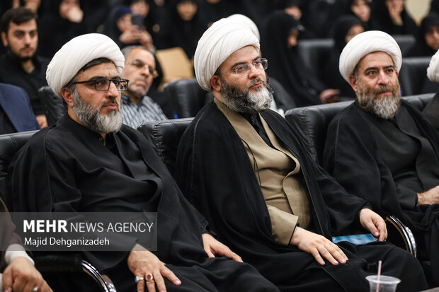 نشست فعال فرهنگی و قرآنی استان یزد با رئیس سازمان تبلیغات اسلامی
