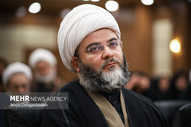 نشست فعال فرهنگی و قرآنی استان یزد با رئیس سازمان تبلیغات اسلامی