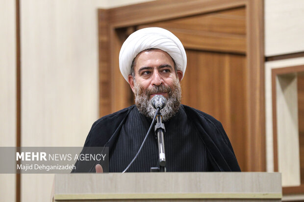 نشست فعال فرهنگی و قرآنی استان یزد با رئیس سازمان تبلیغات اسلامی