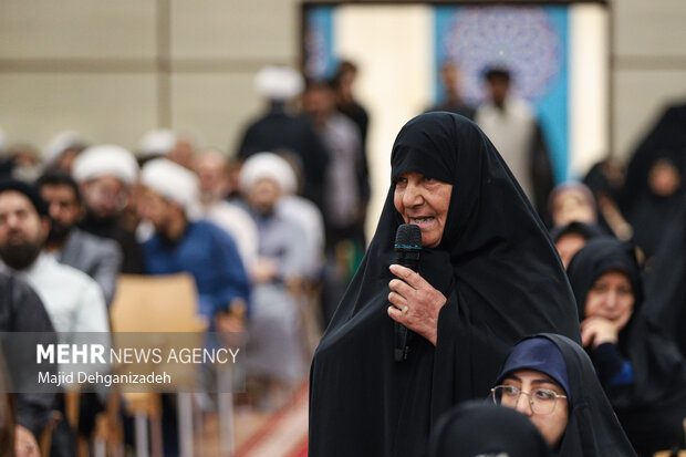 نشست فعال فرهنگی و قرآنی استان یزد با رئیس سازمان تبلیغات اسلامی