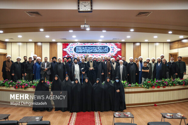 نشست فعال فرهنگی و قرآنی استان یزد با رئیس سازمان تبلیغات اسلامی