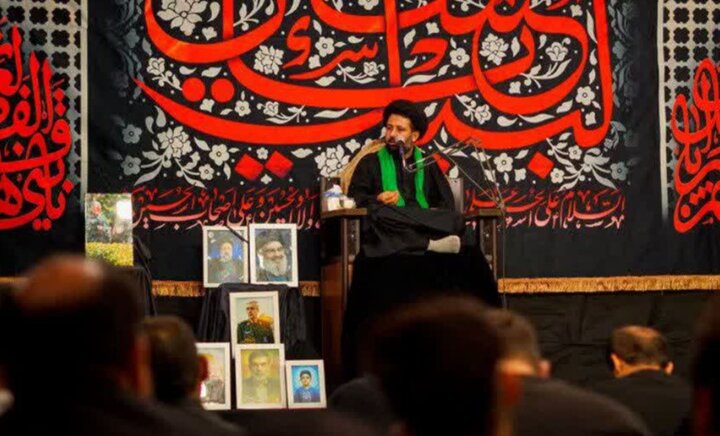 سکوت در برابر انحرافها زنگ خطر است