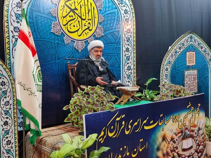 قرآن کریم معجزه همیشه جاویدان است قرآن کریم معجزه همیشه جاویدان است