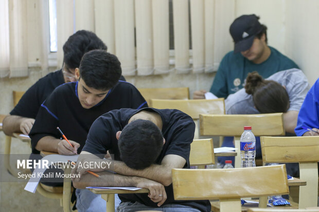 غیبت لرستان در رتبههای برتر کنکور؛ زنگ خطری برای عدالت آموزشی!
