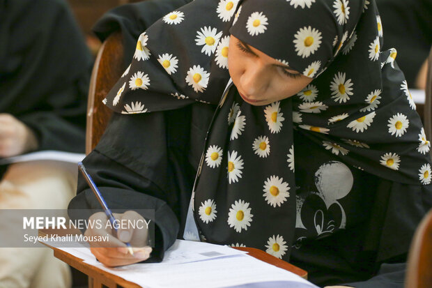 آغاز رقابت 95 هزار نفر در گروههای «هنر» و «زبان» نوبت دوم کنکور 1404