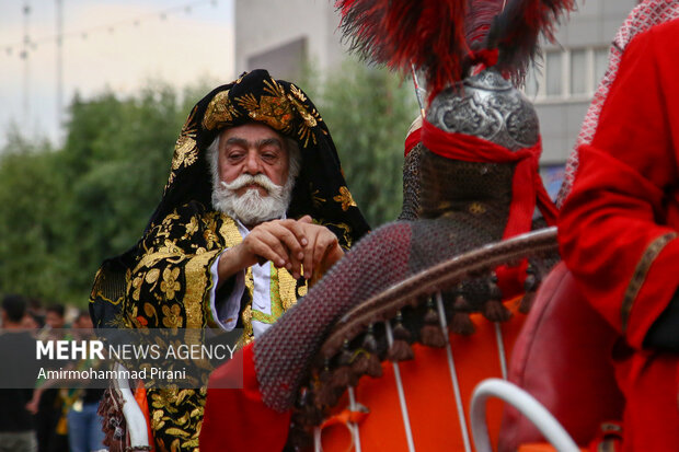 کاروان نمادین اسرای کربلا در قم