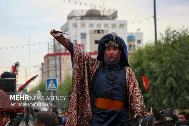 کاروان نمادین اسرای کربلا در قم