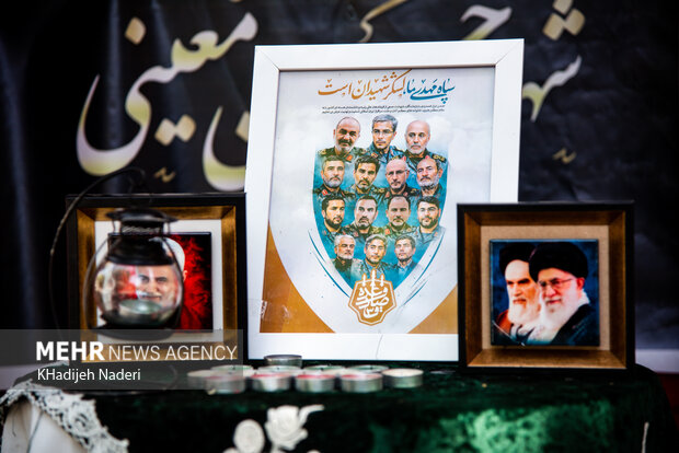 تشییع پیکر شهید مدافع امنیت «حسین معینی» درکربکند اصفهان